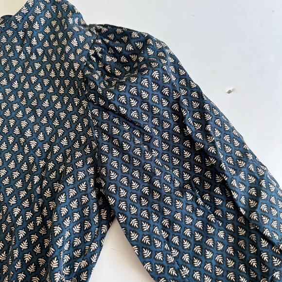 Zara Blue Leaf Print Puff Sleeve Blouse - Size 9 - Picture 2 of 4
